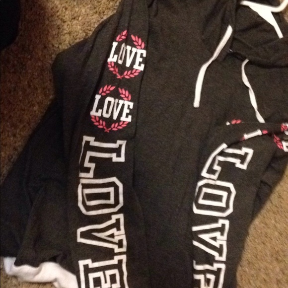 Sweater - Picture 2 of 3